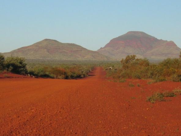 Karijini Nationalpark Westaustralien entdecken rote Erde Piste