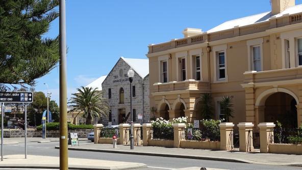 An der Shipwreck Gallery in Freemantle startet unsere Tour