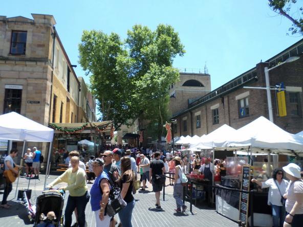 Sydneys Hafenviertel "The Rocks" - immer sehr beliebt und belebt