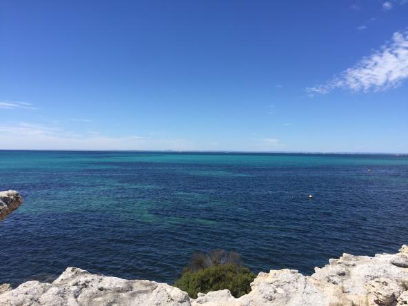 Wunderbarer Ausblick von Rottnest Island auf Perth