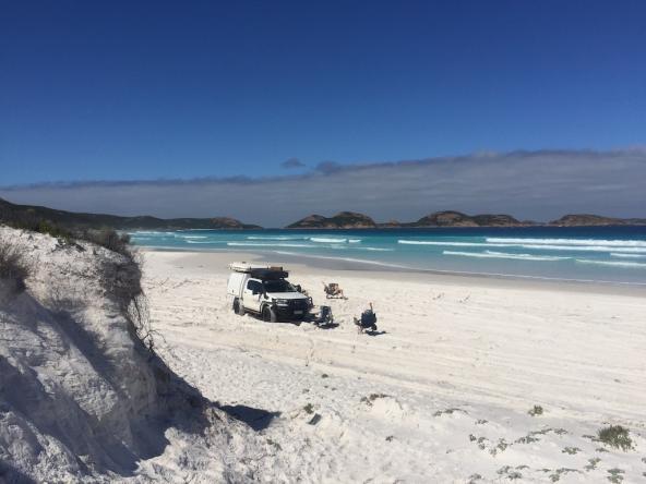 An der Lucky Bay sind wir frühs ganz unter uns