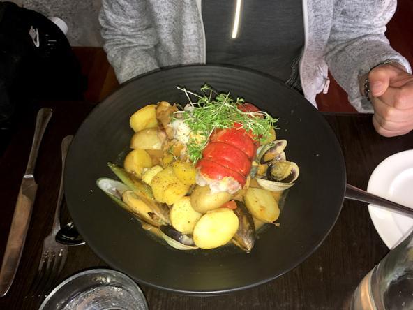 Abendessen im Pitches Store