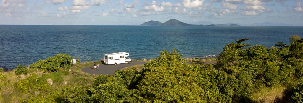 Australien Camper mieten Apollo in Queensland am Meer