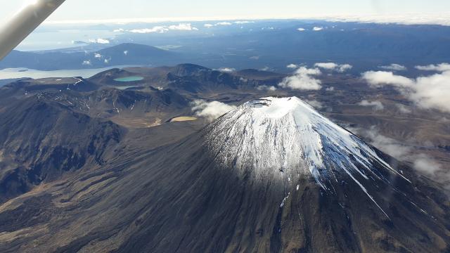 Neuseeland Reise individuell Vulkan Flug
