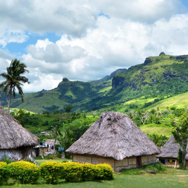 Fiji entdecken Südsee Bure Tradition Bula