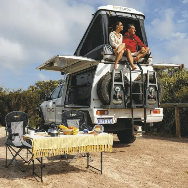 4x4 Camper Australien mit Dachzelt und Picknick